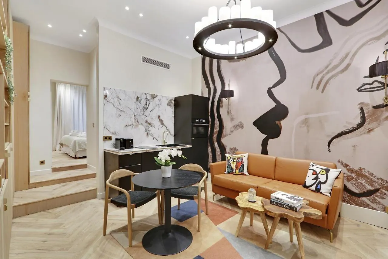 Pick A Flat'S Apartment In Saint Germain Des Pres - Rue Du Cherche Midi Paris France