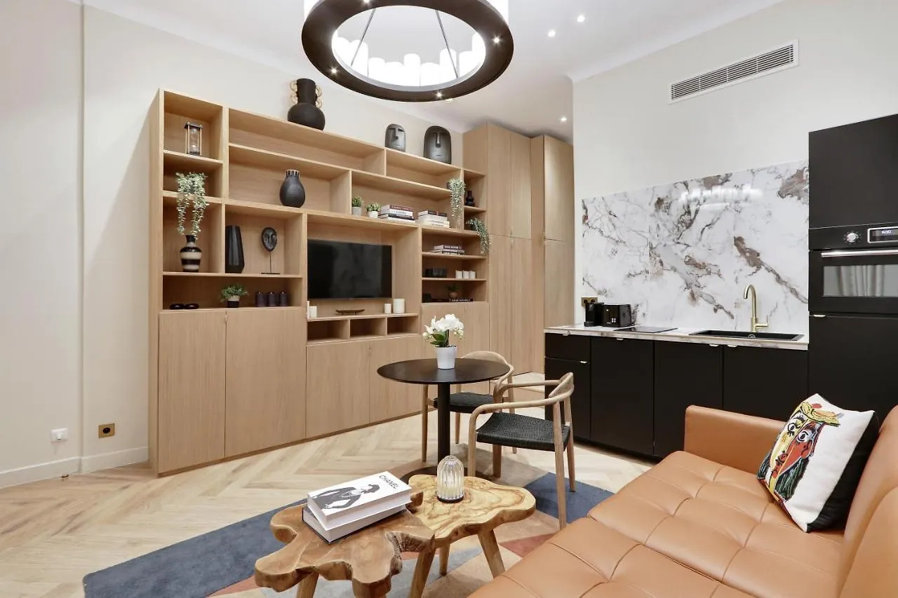 Pick A Flat\'S Apartment In Saint Germain Des Pres - Rue Du Cherche Midi contacts